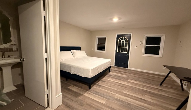 Cape May Private Cottage: Full Kitchen & Game Room