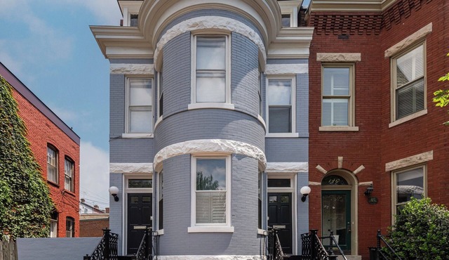 Capitol Hill, 3 Apartments, 1 House, Free Parking
