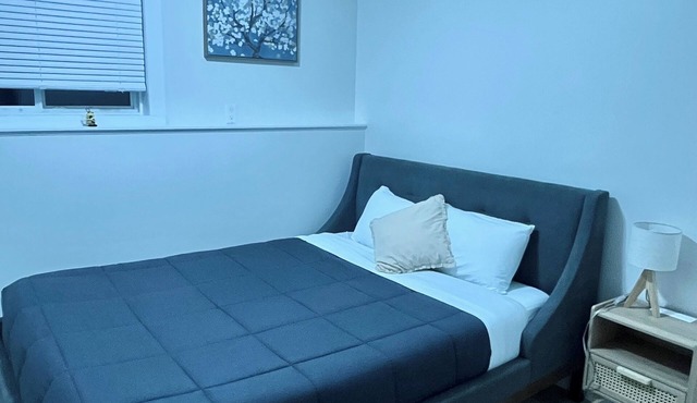 Casa Michaud, full basement suite