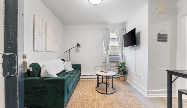 Central Apartment with Direct Access to Local Coffee Scene