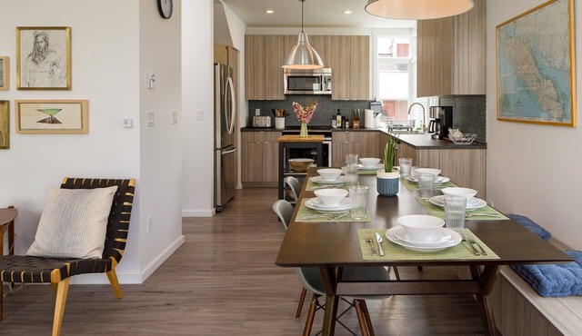 Central/Modern/Immaculate/Family Friendly in Eastsound