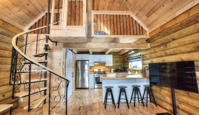Chalet bois rond avec SPA, piscine et petite plage