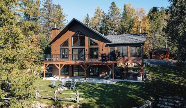 Chalet Plein Sud: Kayak, Spa & Lakefront