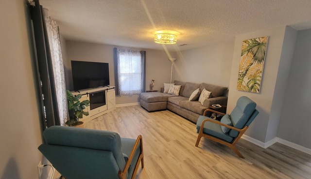 Charming, 2-bedroom family cottage at the Beach in beautiful Murrells Inlet, SC!