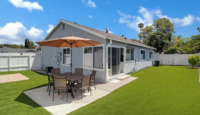 Charming 4BDs2BAs at Thousand Oaks
