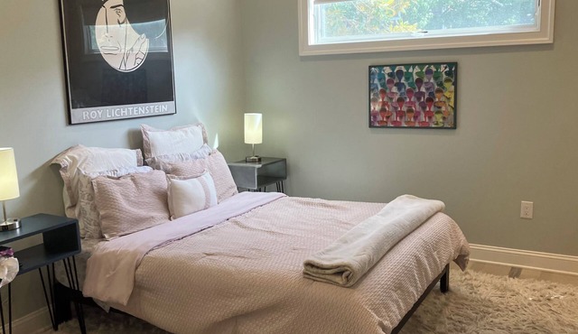 Charming Room in Downtown Rehoboth Beach