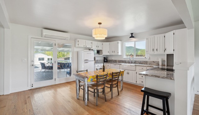 Charming Wine Country Farmhouse W/Scenic Views 4 Bedroom Home by RedAwning