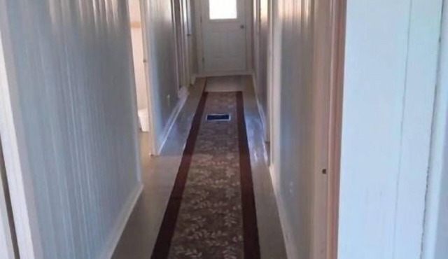 Cheerful 5 Bedroom Cottage Mins from Casino