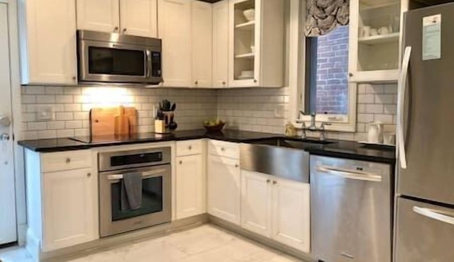 Classic Victorian: Historic Outside, Modern Inside | 5 Blks to Capitol | Parking