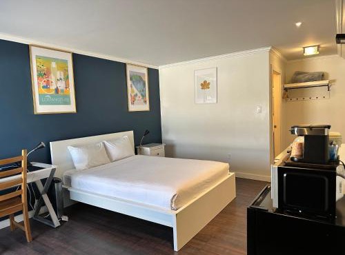 Cloud 9 Inn
