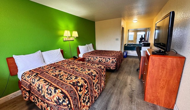 Cloverleaf Motel Richmond Near Turnpike