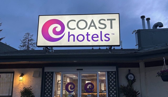 Coast Whitecourt Hotel
