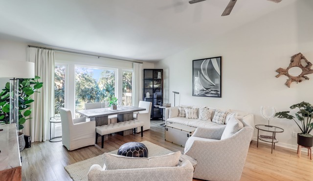 Coastal Elegance steps away from the beach & resort amenities! Lagoon Villa 44