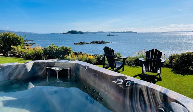 Coastal Luxury: Brand New Home - Hot Tub - Fire Table - Steps to the Beach