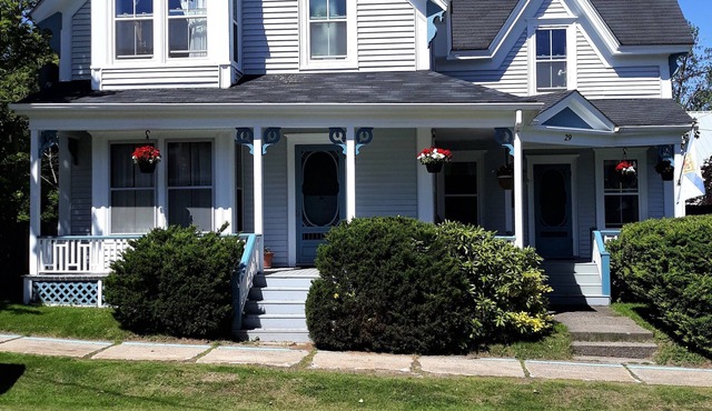 Comfortable holiday home of charm, newly furnished, historically located