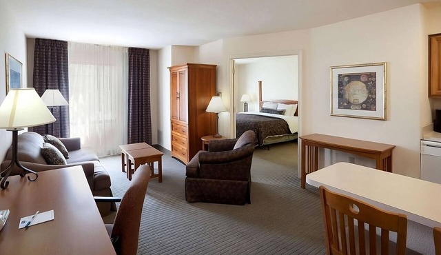 Convenient Accommodation w/Fully-equipped Kitchen | Free Breakfast
