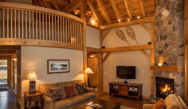 Cottage 26 | Pet-Friendly Muskoka Cottage Near Beach & Golf Course Sleeps 6