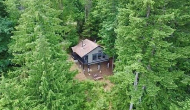 Cottage in the Woods - Qualicum Beach