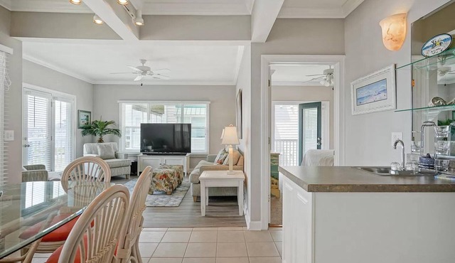 CottageVacations4u "7 Day Weekend" 200 YDS to beach-pool club-tennis-pickleball-basketball courts