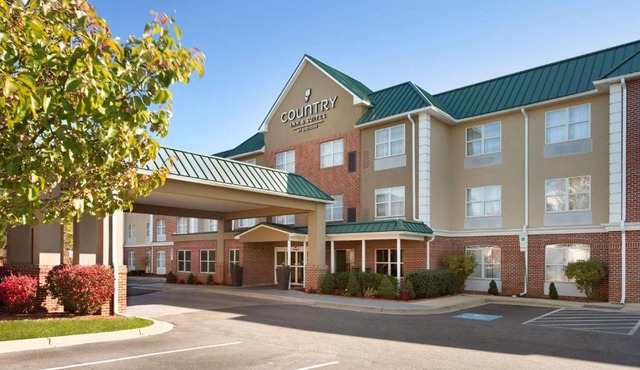 Country Inn & Suites by Radisson, Camp Springs Andrews Air Force Base , MD