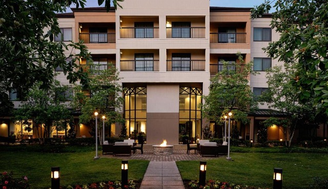 Courtyard by Marriott Springfield