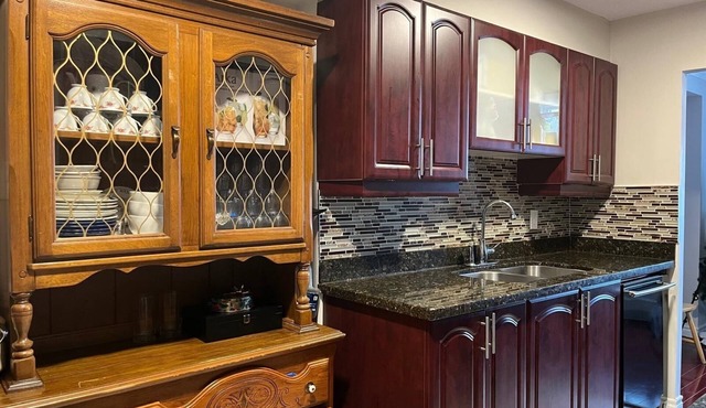 Cozy 1-bedroom in SHARED condo