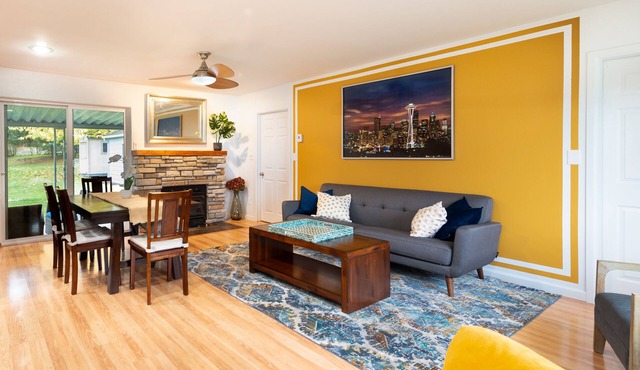 Cozy Charming Rambler !