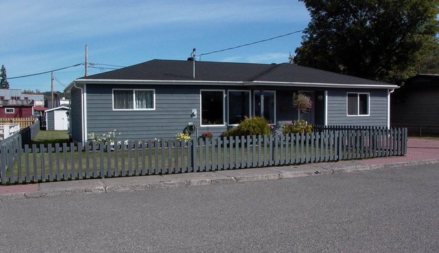 Cozy home on Clifford Street Old Hazelton