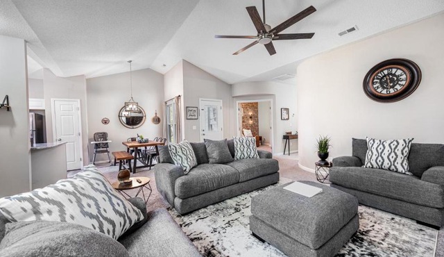 Cozy Industrial Kildaire Farms Home- near Downtown