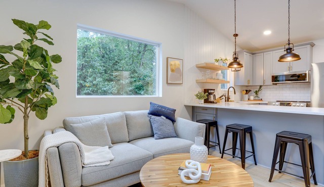 Cozy Kirkland Cottage Near Saint Edward State Park
