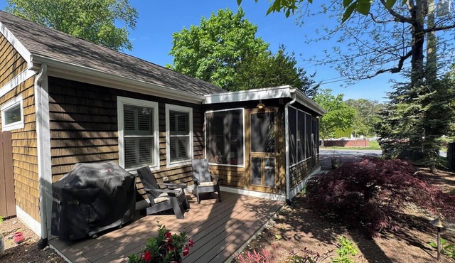 Cozy Pines Cottage: 2BR, 1.5BA, Porch & Deck - Walk/Bike to Beach & Town!