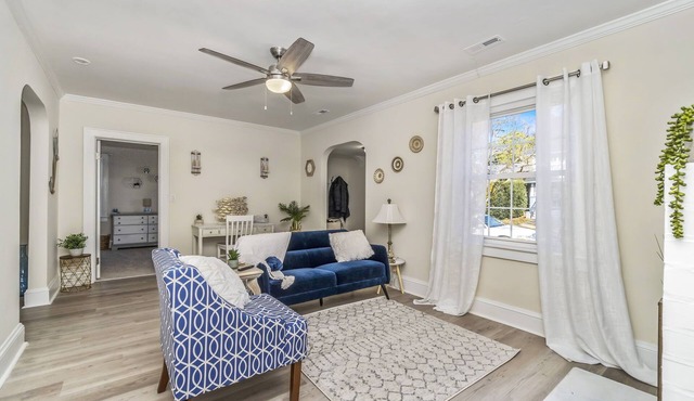 Cozy Safe Coastal Cottage 1.8 Mi from Hospitals Near Base + ODU