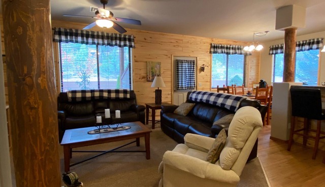 Cozy White Mountain Getaway!