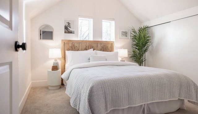 Crescent Heights Laneway Cottage