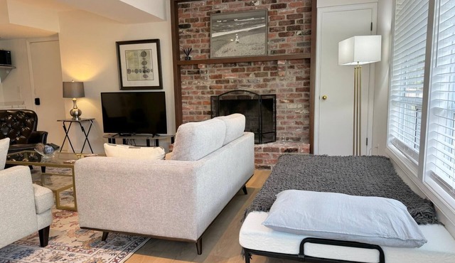 Delightful studio with WiFi in charming Edmonds
