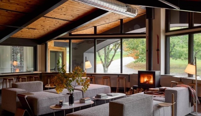 Deluxe King | Tälta Lodge, a Bluebird by Lark | with Bike Rentals & Free Coffee