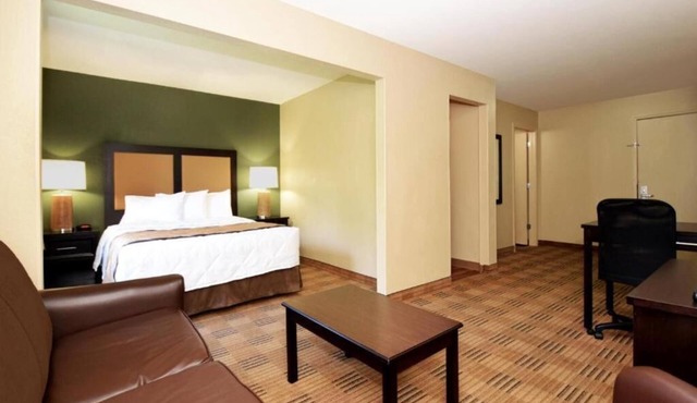 Deluxe Studio at Extended Stay Cary 5