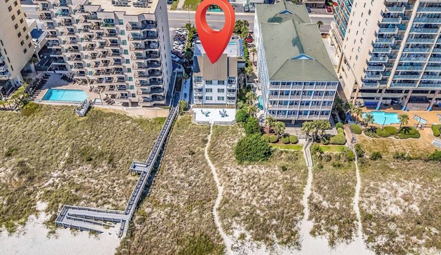 Direct Oceanfront w/Private Balcony