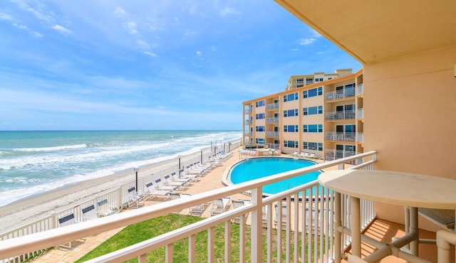 Direct Oceanfront Condo with Extra-Large Balcony & Panoramic Views! 🌊