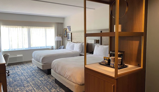 DoubleTree by Hilton Tinton Falls - Eatontown in Tinton Falls