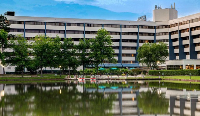DoubleTree Suites by Hilton Raleigh-Durham