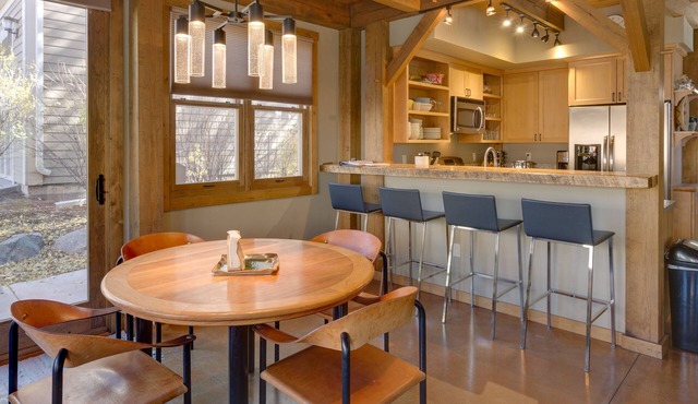 Downtown Durango-New Custom Timber Frame-the Carriage House in Durango