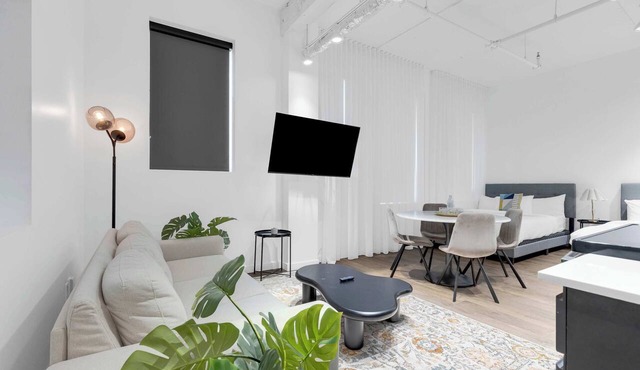 Downtown Montreal Loft | 3 Beds Sleeps 6 Steps from Centre Bell