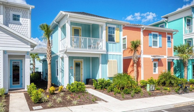 Dreamy Cottage near Disney with Margaritaville Resort & Island H20 Waterpark.