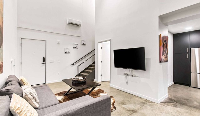 Elegant design meets optimal location amid the natural beauty of Downtown Redmond.