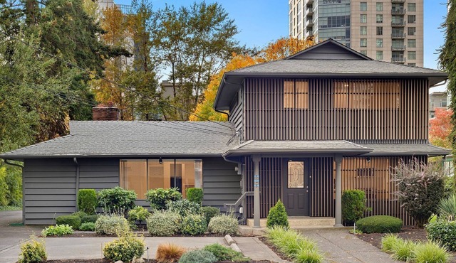 Elegant Luxury Home in Prime Downtown Bellevue