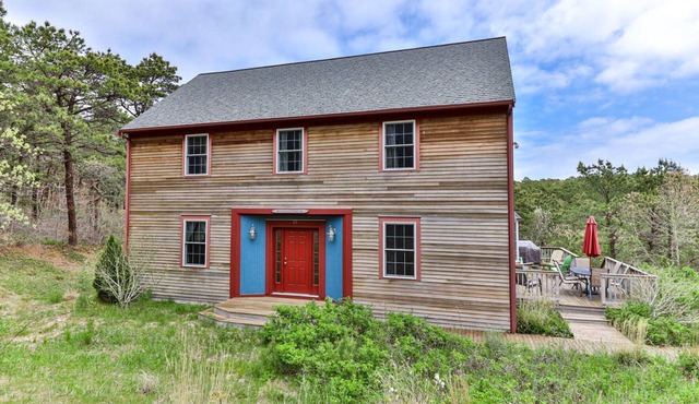 Enjoy Beach Plum House! Spacious 6BD Home - Near Ocean Beaches, Lots of Privacy