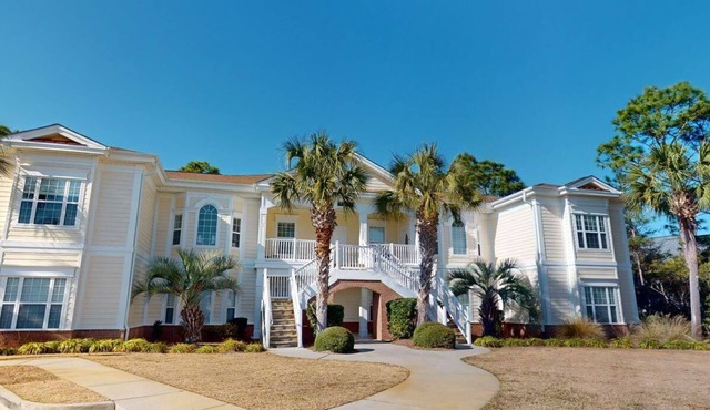 Escape to Green Haven a Golfer's Delight