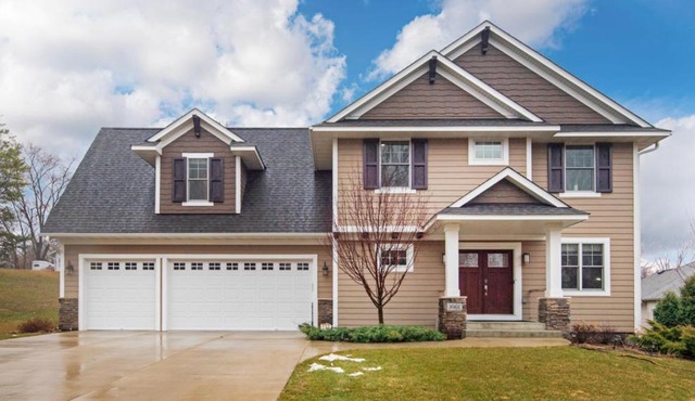 Excelsior Commons