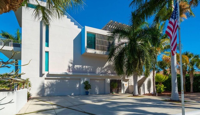 Exclusive 5-Level Waterfront Solstice House on Sarasota Bay
